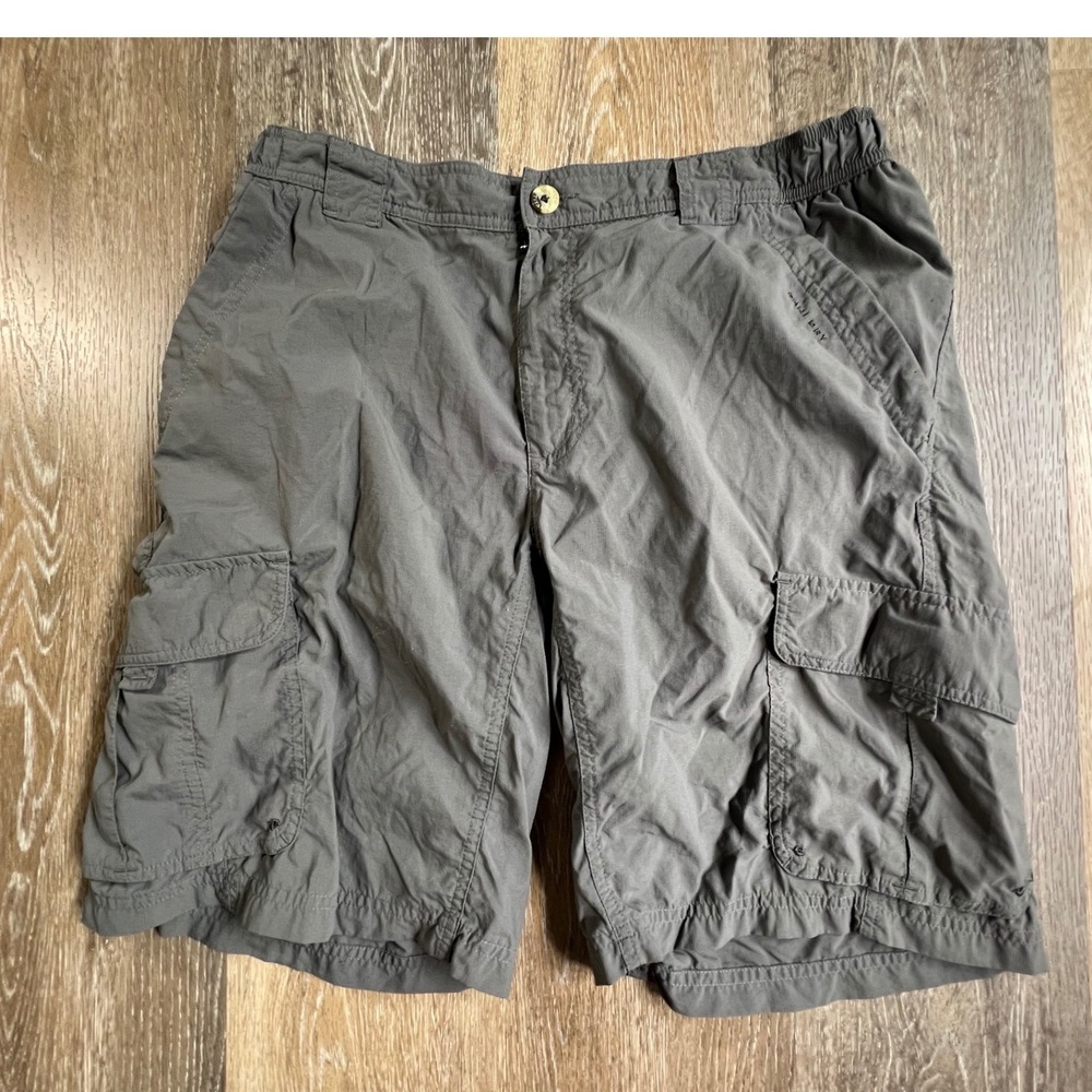 Columbia Cargo Shorts Mens Medium Gray Titanium Omni-Dry Hiking Outdoor TM4111